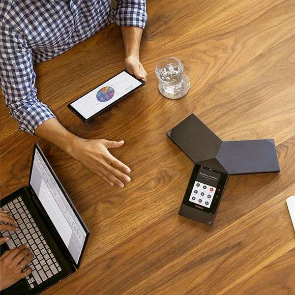 Polycom Trio 8800 تلفن کنفرانس برای ارتباطات حرفه‌ای